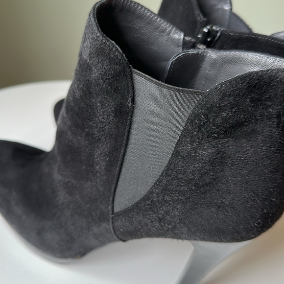 Stuart Weitzman Black Heeled Boots - Picture 12 of 16